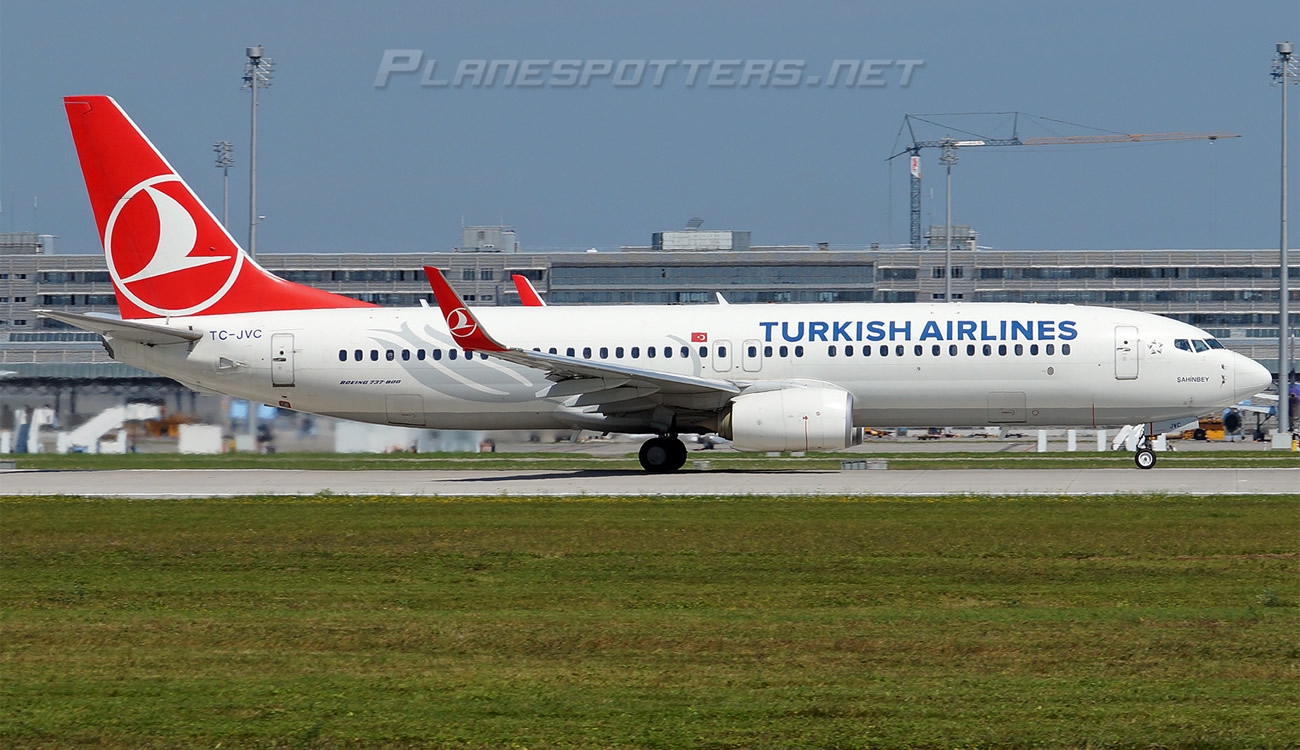 Boeing B737 42005