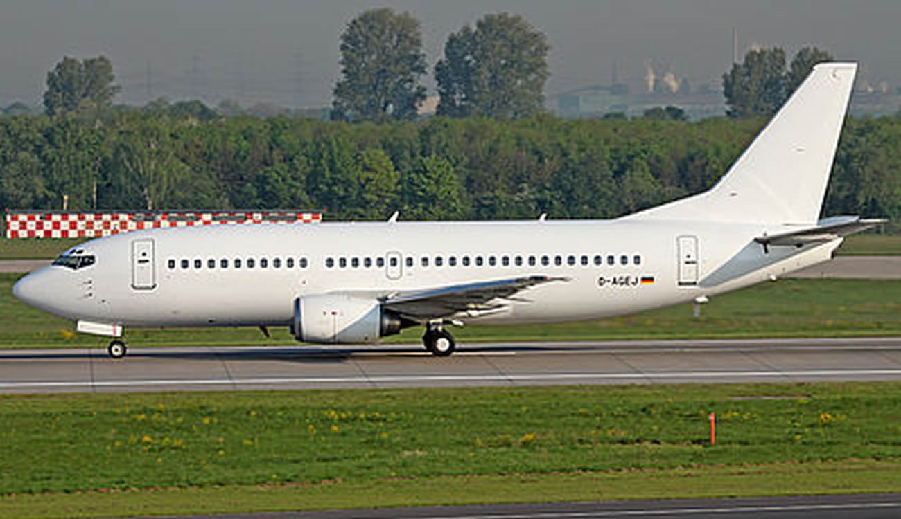 Boeing B737 24221