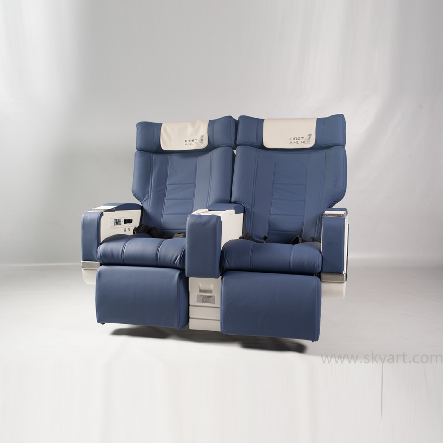 Skyline Flat Electronic First Class Seat - Double Genuine Leather